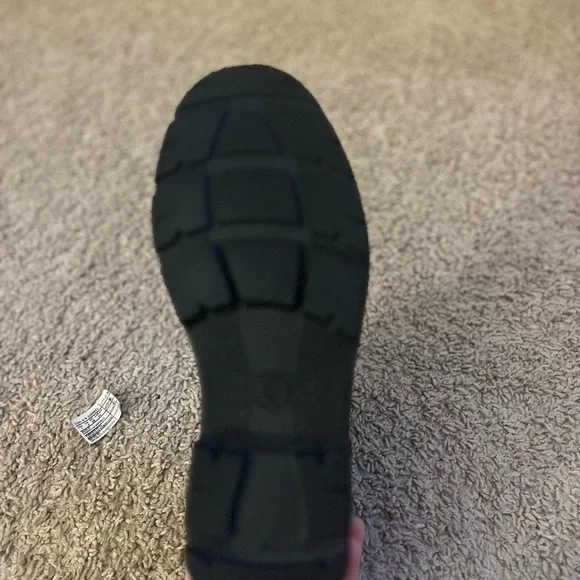 UGG Droplet Rain Boots - Picture 5 of 7